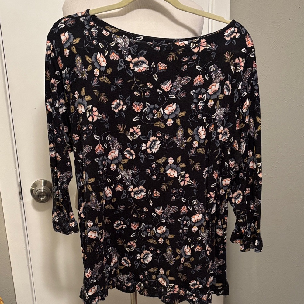 LOFT Plus Floral 3/4 Sleeve T-shirt